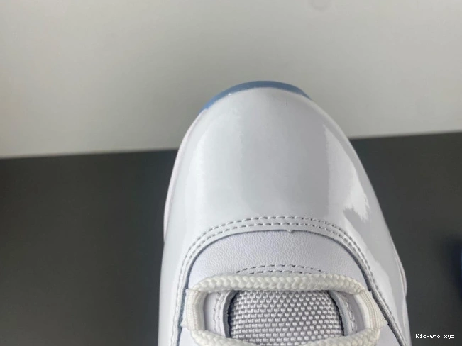 Jordan Blue CT8012-104 11 Air legend 0802
